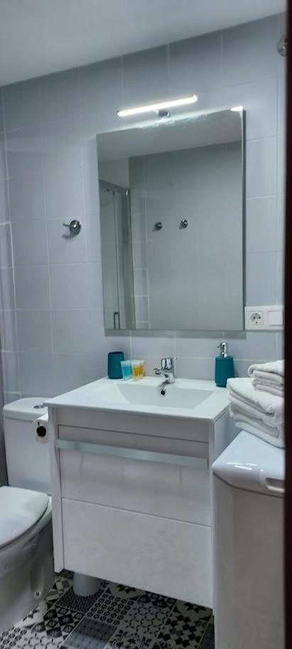 Apartamento Viena VI ベニドルム エクステリア 写真